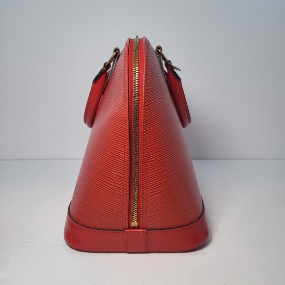 Louis Vuitton Vintage 1996 Red Epi Alma PM - Picture 5 of 17